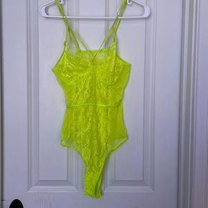 3/$10 Lace sheer lime green bodysuit size medium